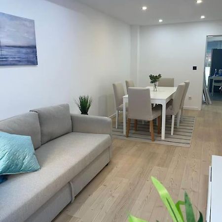 Lovely 2 Bedroom Apartment In South Lisbon Баррейру Екстер'єр фото