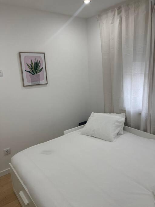 Lovely 2 Bedroom Apartment In South Lisbon Баррейру Екстер'єр фото