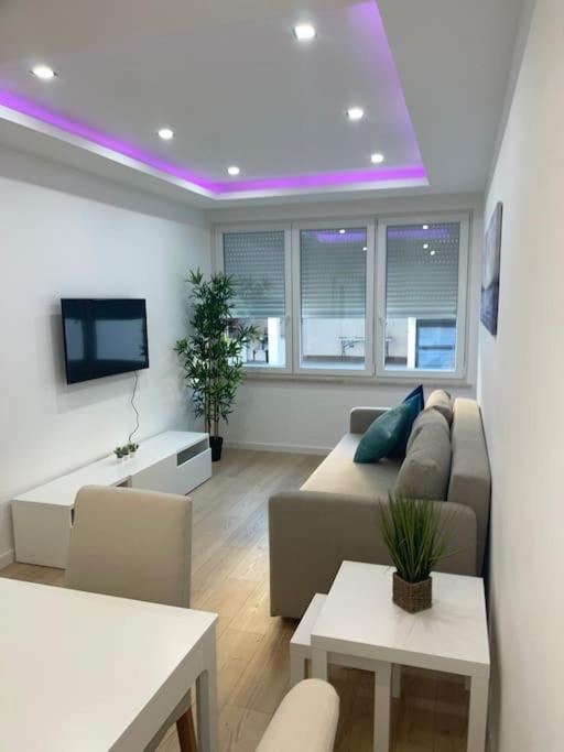 Lovely 2 Bedroom Apartment In South Lisbon Баррейру Екстер'єр фото